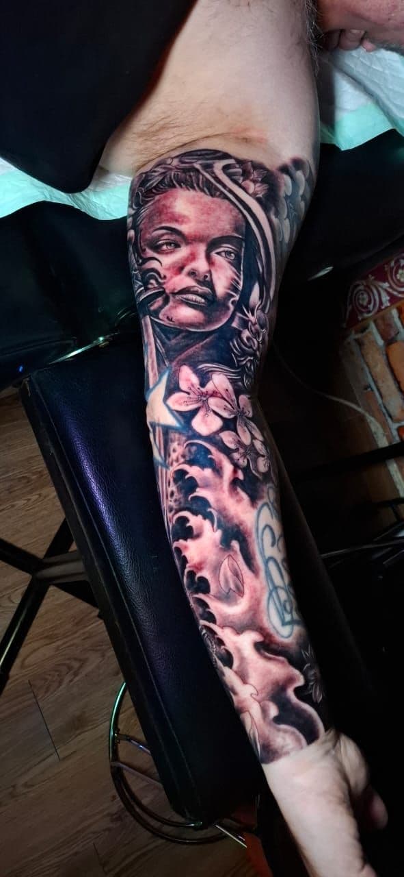 Black & Grey Realism